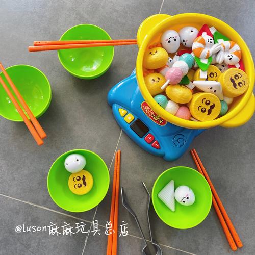 儿童角色玩具 在游戏中成长，在角色中认知世界